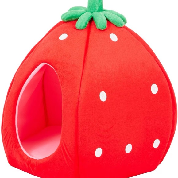 NWOT Strawberry Covered Cat & Dog Bed - YML - Picture 3 of 4